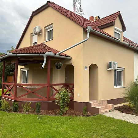 Barka Vendeghaz Tisza-to Abádszalók