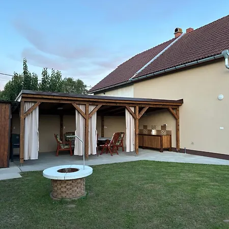 아파트 Barka Vendeghaz Tisza-to