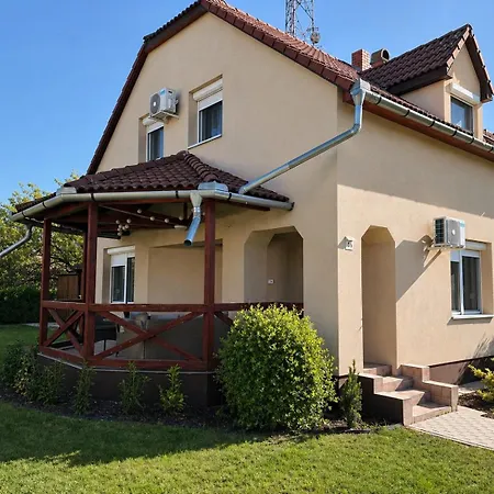 Barka Vendeghaz Tisza-to Apartament Abádszalók