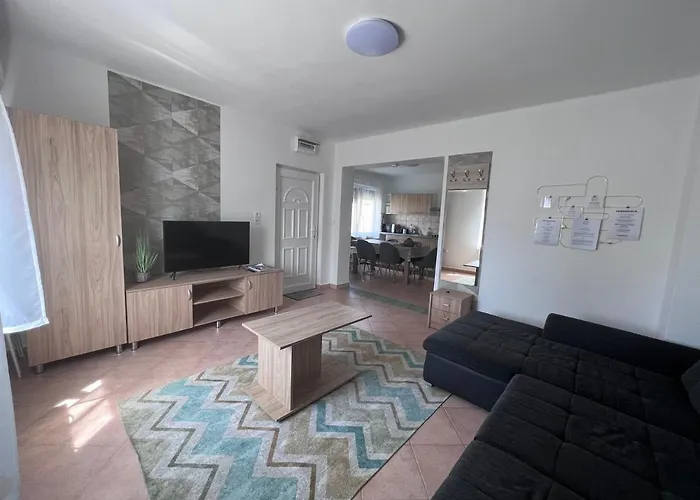 아파트 Barka Vendeghaz Tisza-to