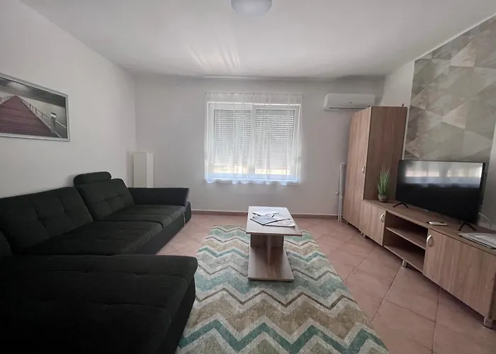 아파트 Barka Vendeghaz Tisza-to *