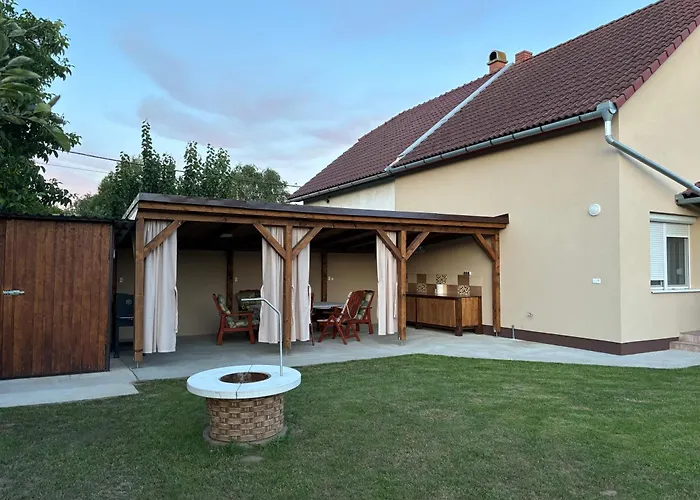 아파트 Barka Vendeghaz Tisza-to